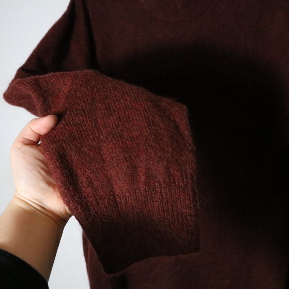 H&M Mens Burgundy Alpaca Blend Relaxed Fit Crewneck Sweater Size Large Pullover - Picture 6 of 7